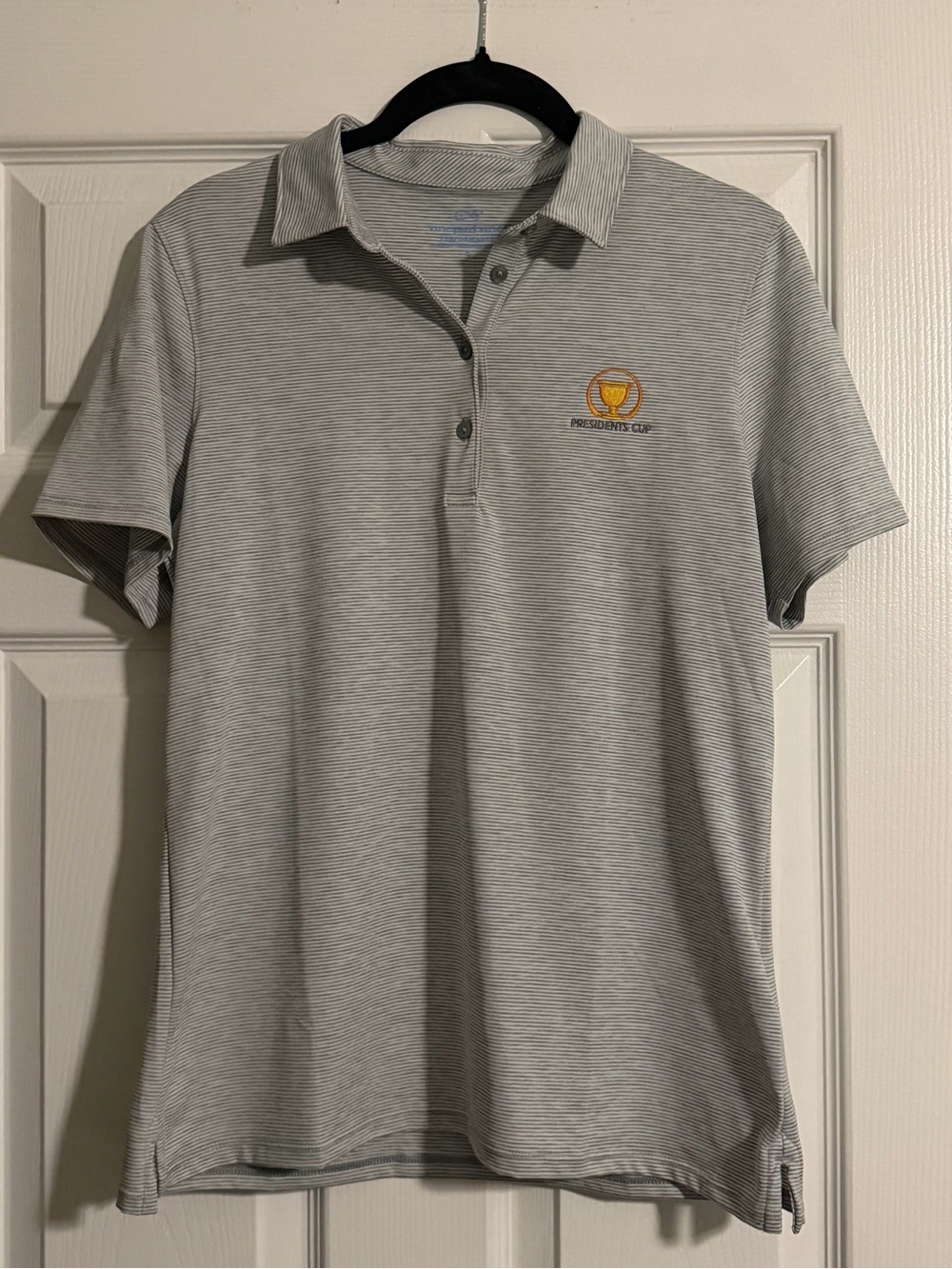 Vineyard Vines Women’s Presidents Cup Bellerive Light Gray Stripe Polo Shirt